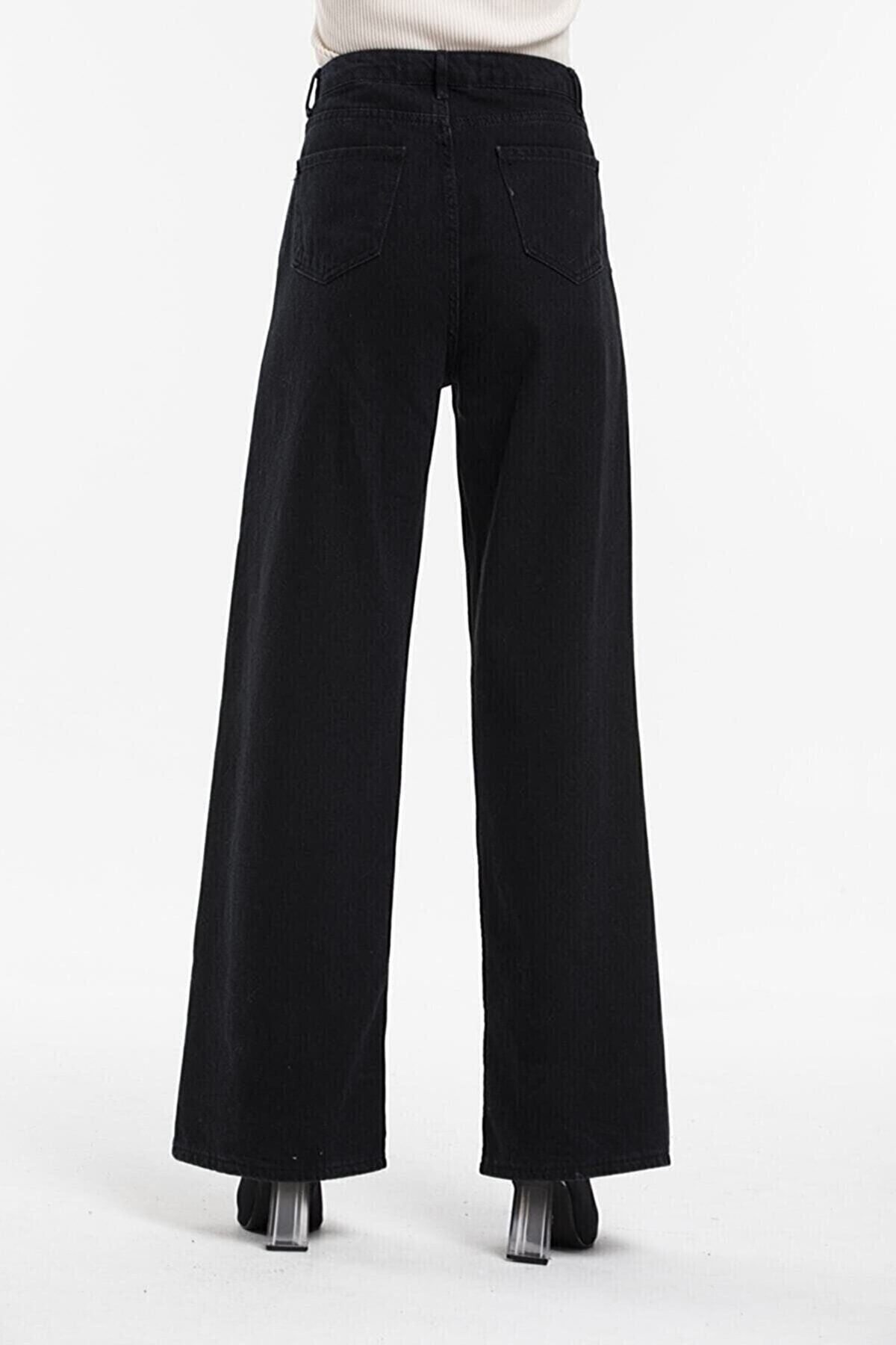 جينز Livik لون أسود