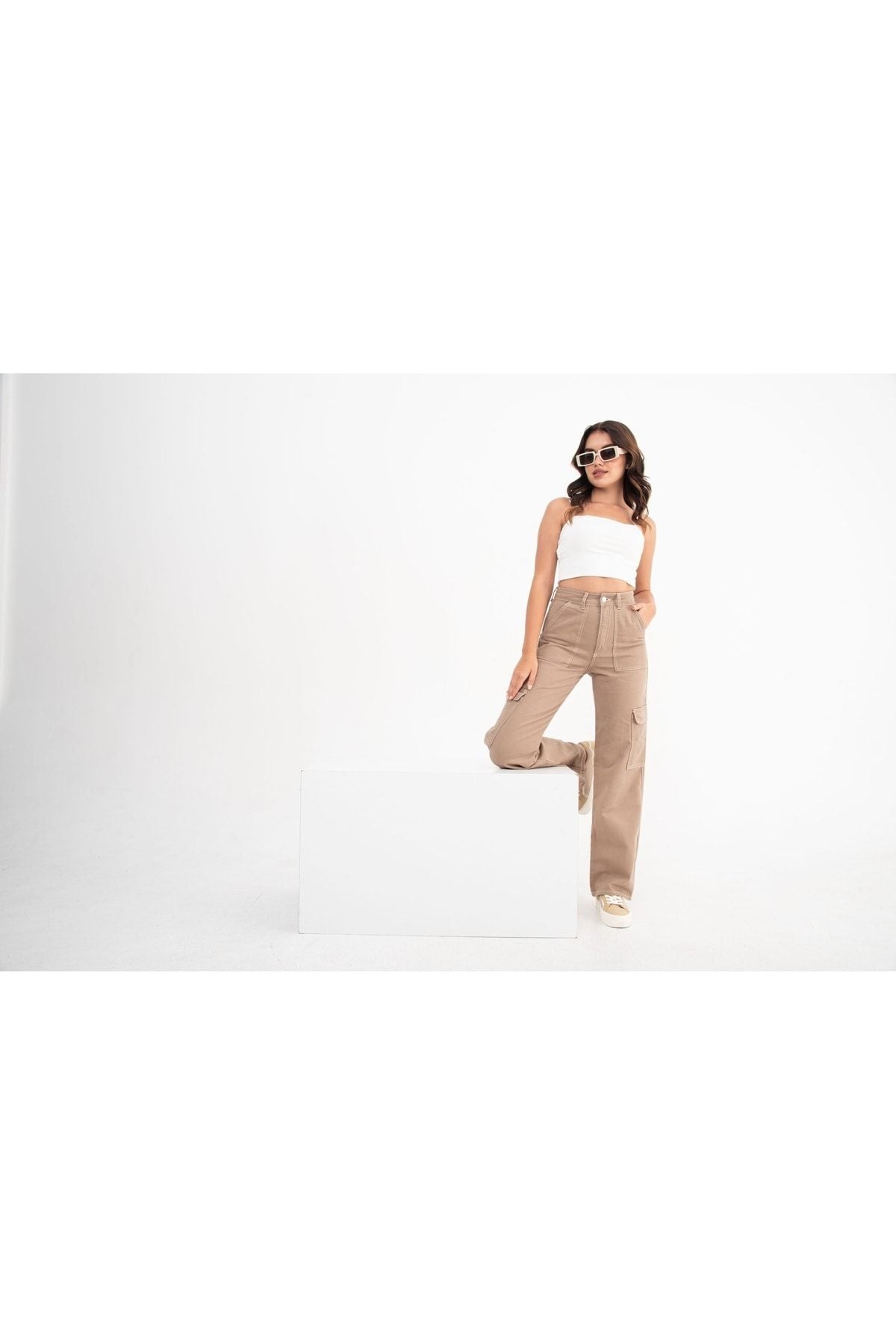 جينز Darkly Jeans لون بيج