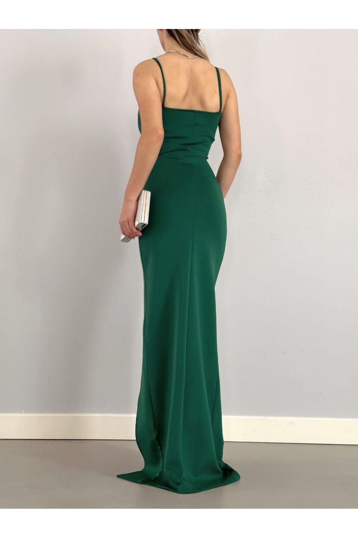 فستان سهرة mafdress لون أخضر