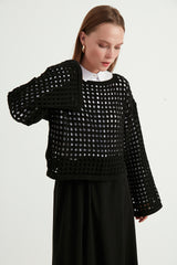 كنزة Birgül Bektaş لون أسود