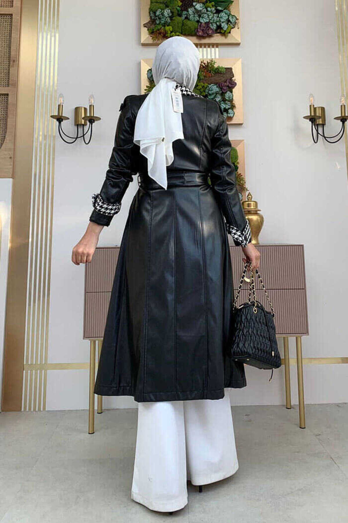 معطف Bym Fashion لون أسود