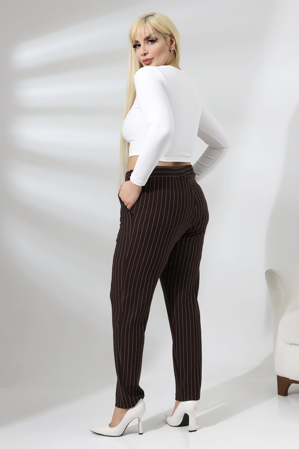 بنطال Mooi XXL لون بني