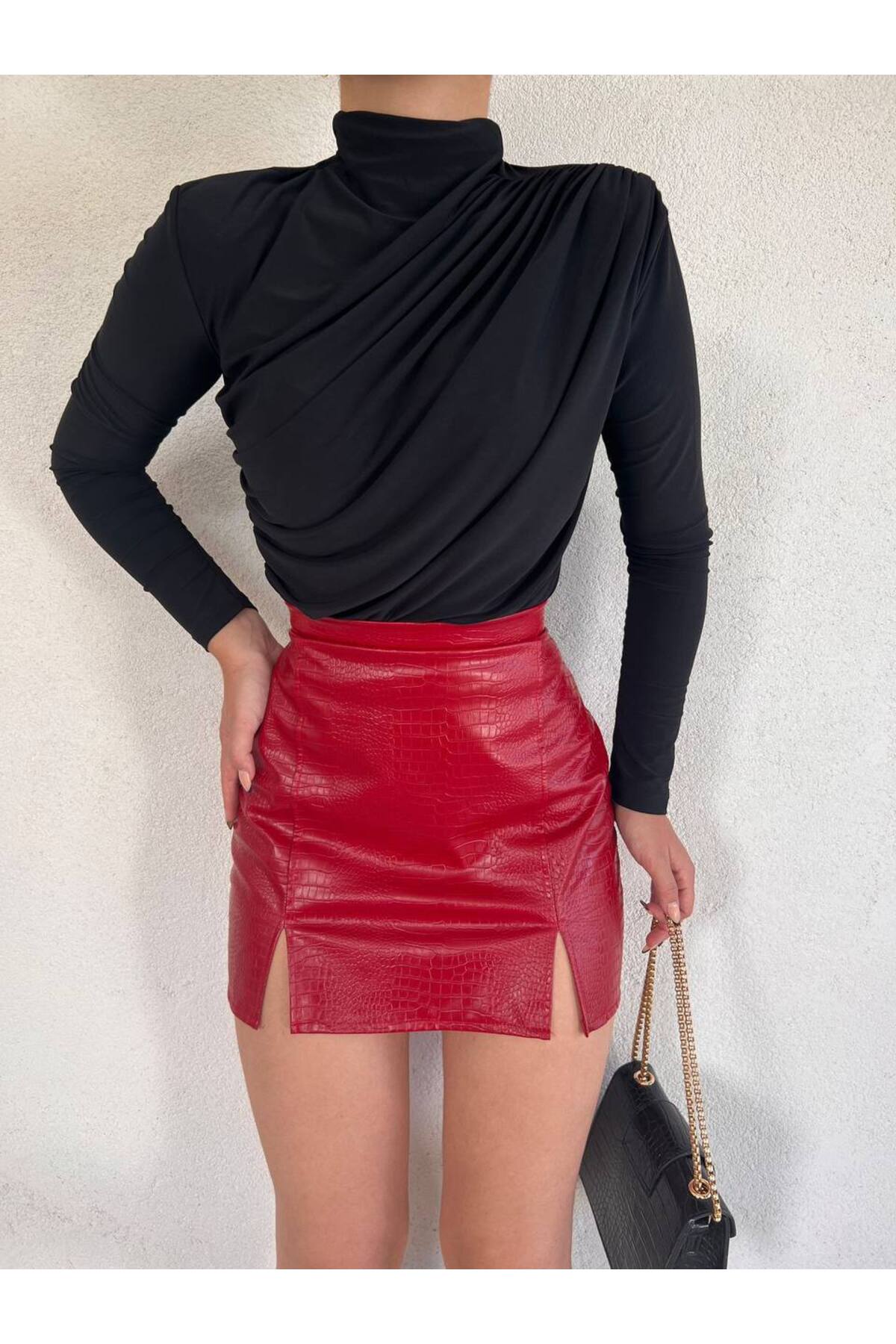 بلوزة Fav Style لون أسود