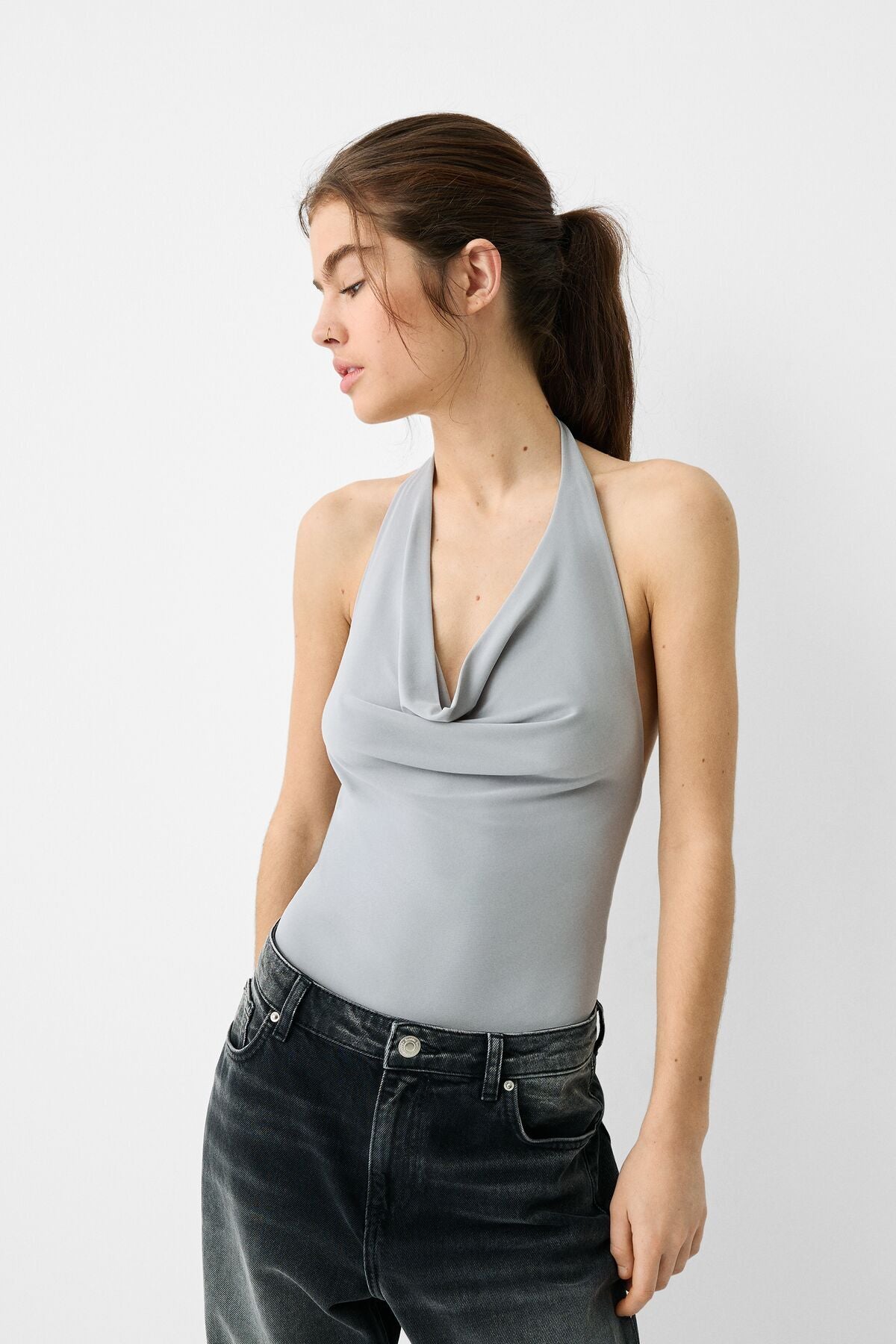 جسم Bershka لون رمادي