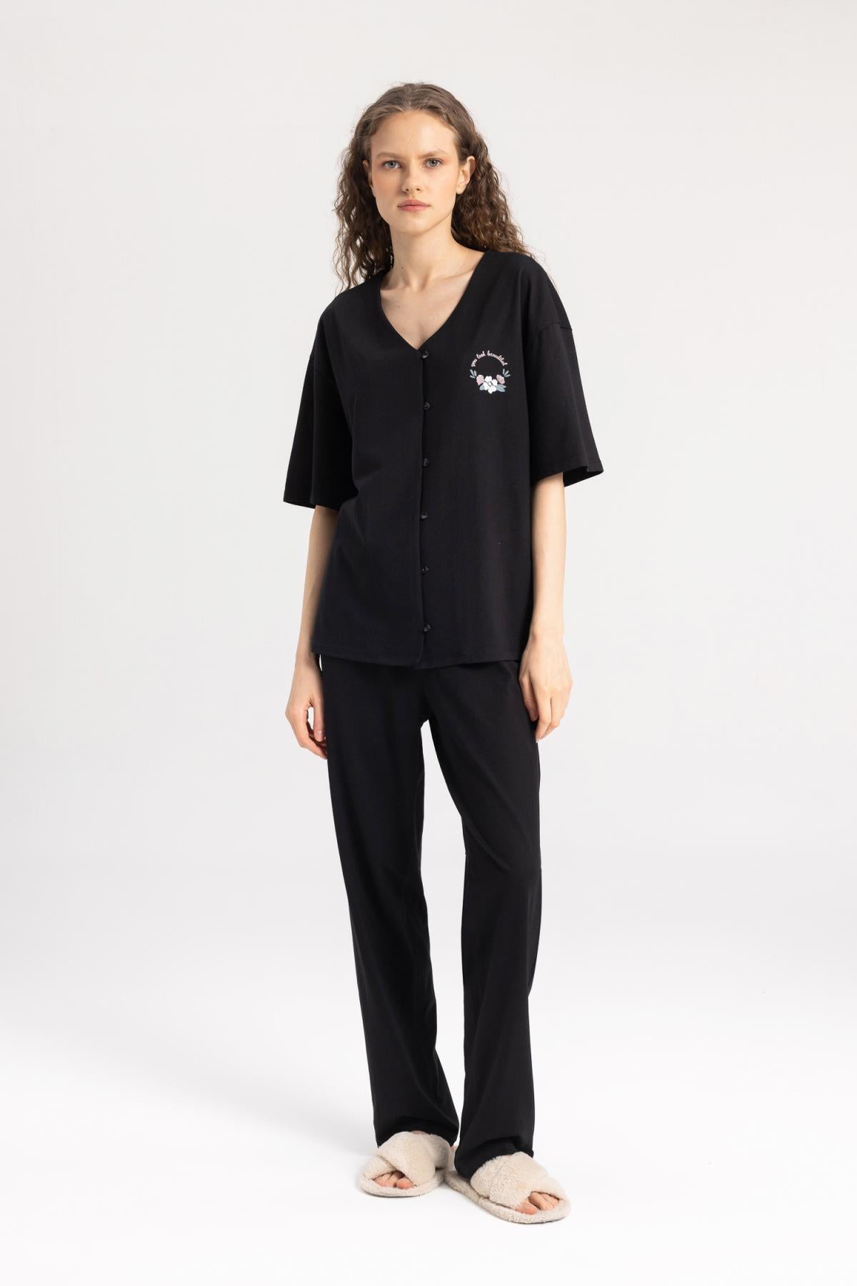 طقم بيجاما Defacto لون أسود