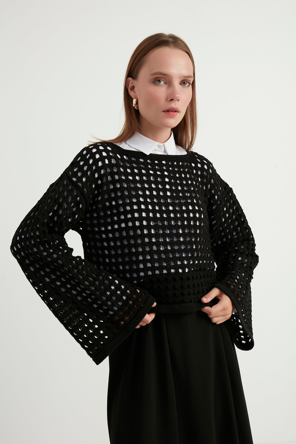 كنزة Birgül Bektaş لون أسود