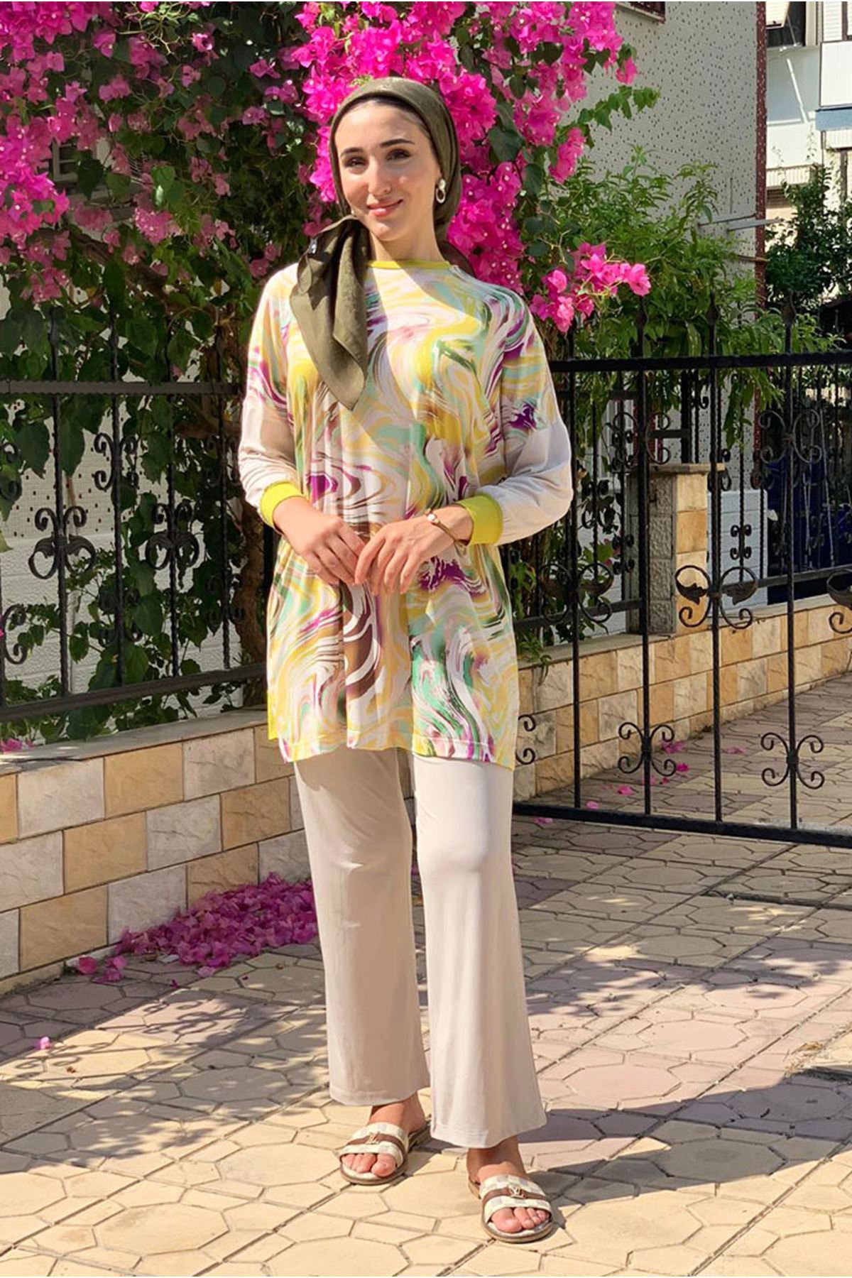 طقم رياضي Moda Rosa لون أخضر