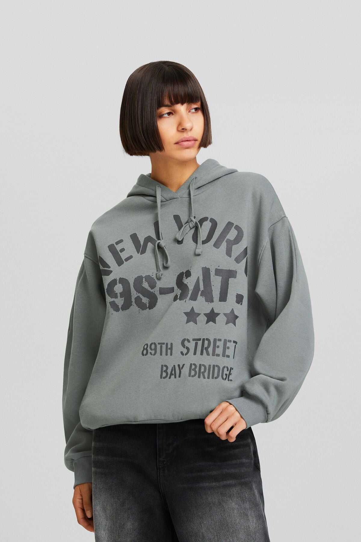 هودي Bershka لون كاكي