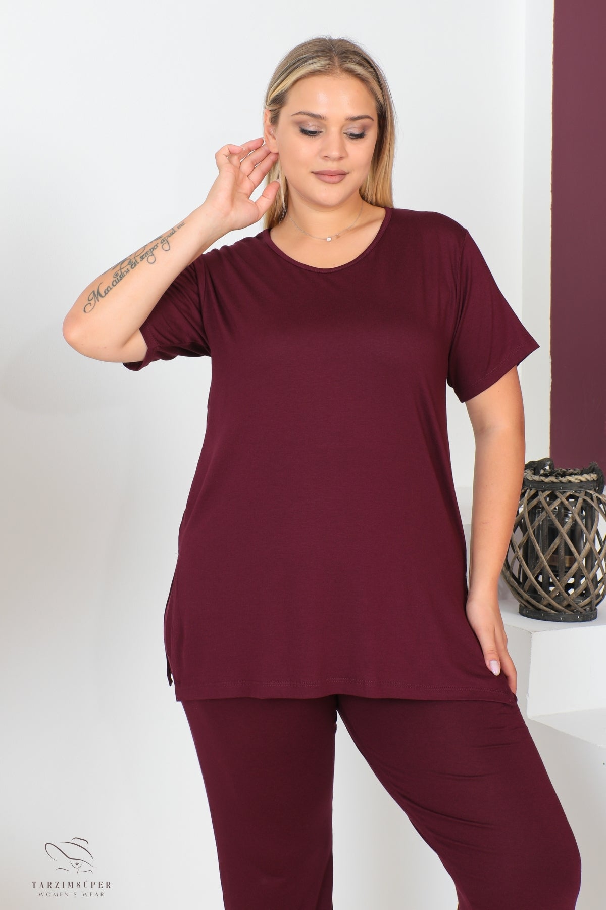 الحجم الكبير رأسًا على عقب tarzımsüper لون بوردو