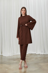 طقم Birgül Bektaş لون بني