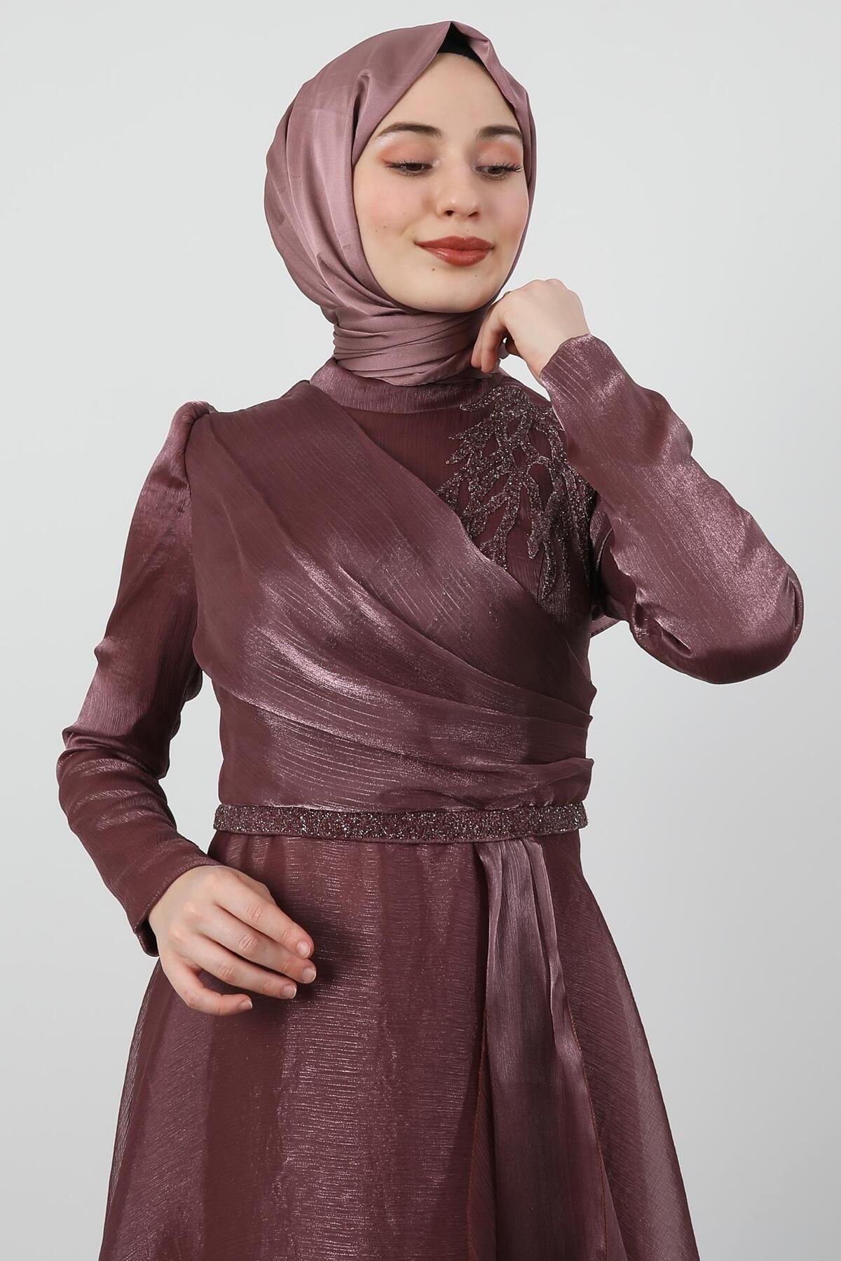 فستان سهرة giz astore لون زهري
