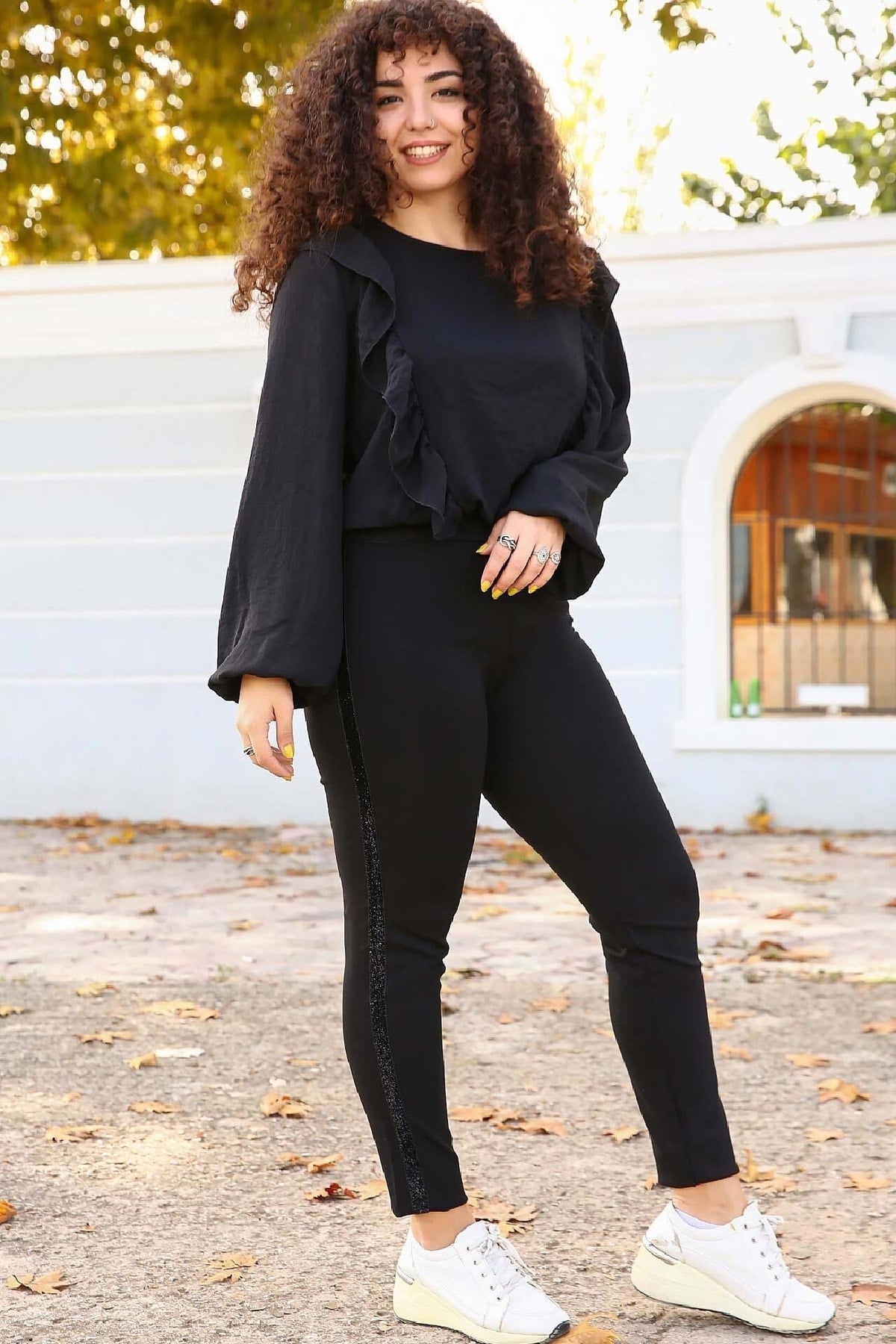 بنطال KaSheHa لون أسود