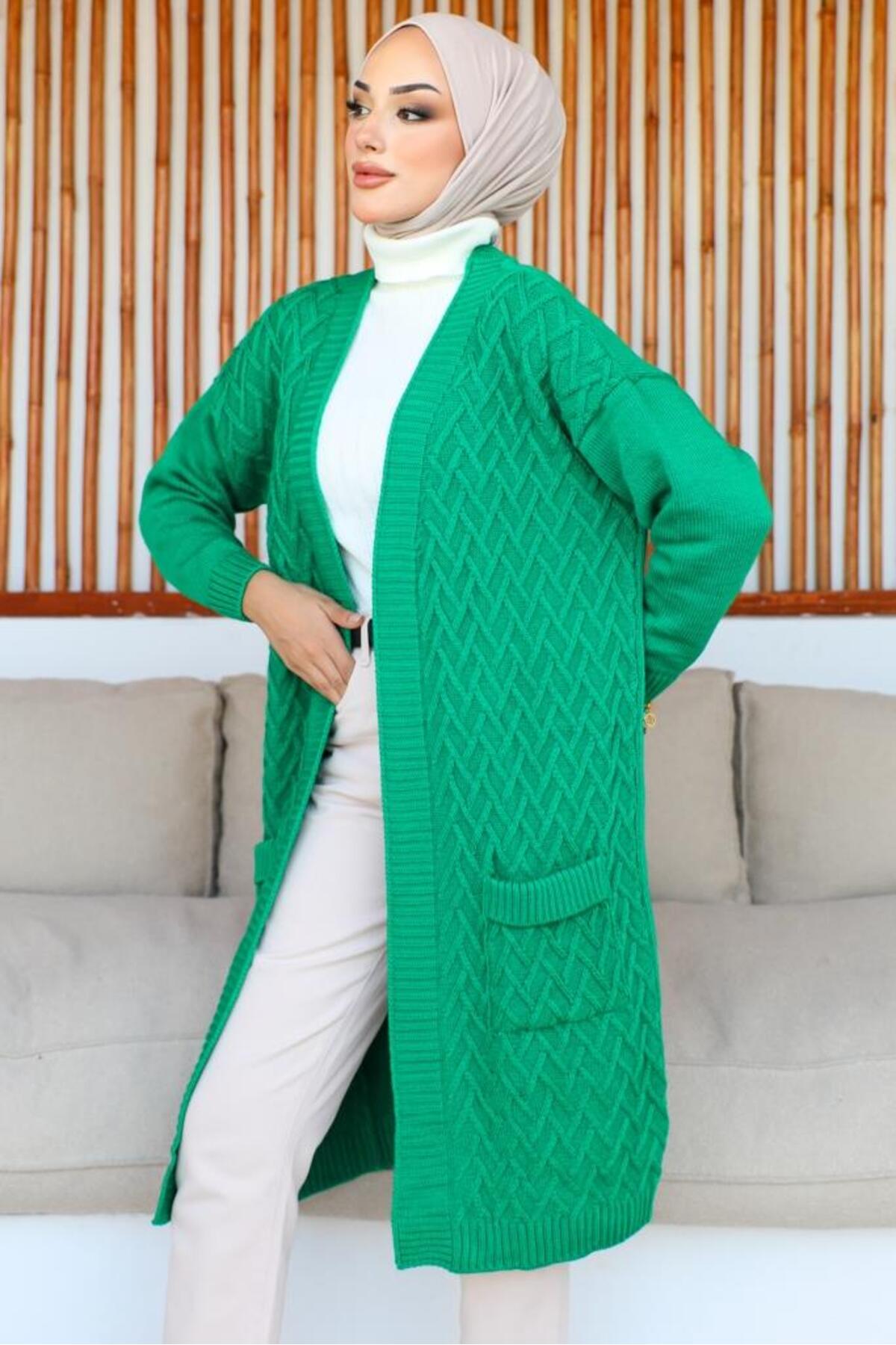 كنزة benguen لون أخضر