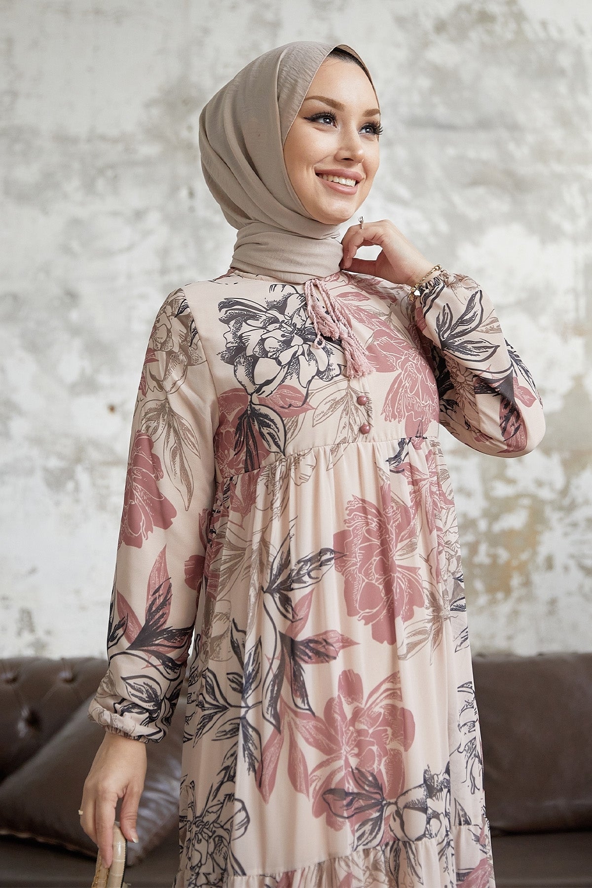 فستان InStyle لون غني بالألوان