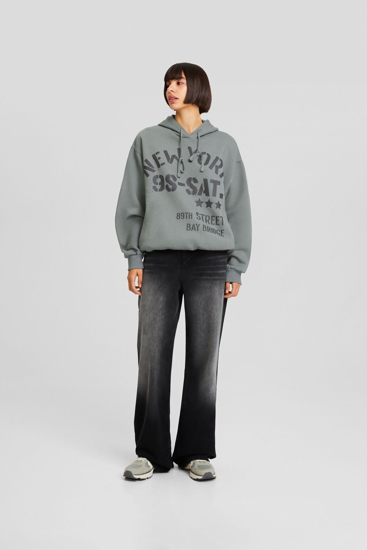 هودي Bershka لون كاكي