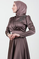 فستان سهرة giz astore لون بني