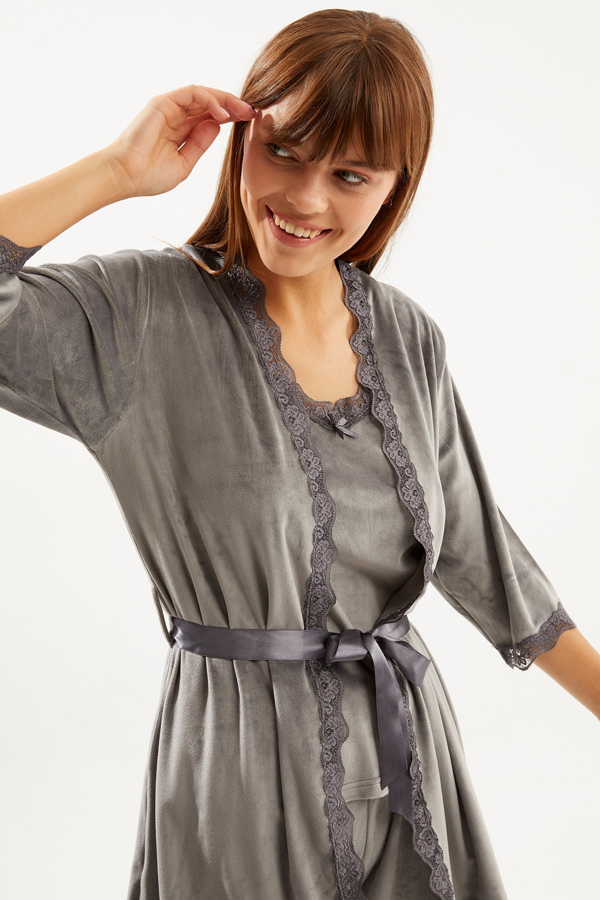 طقم بيجاما Ecrou لون رمادي