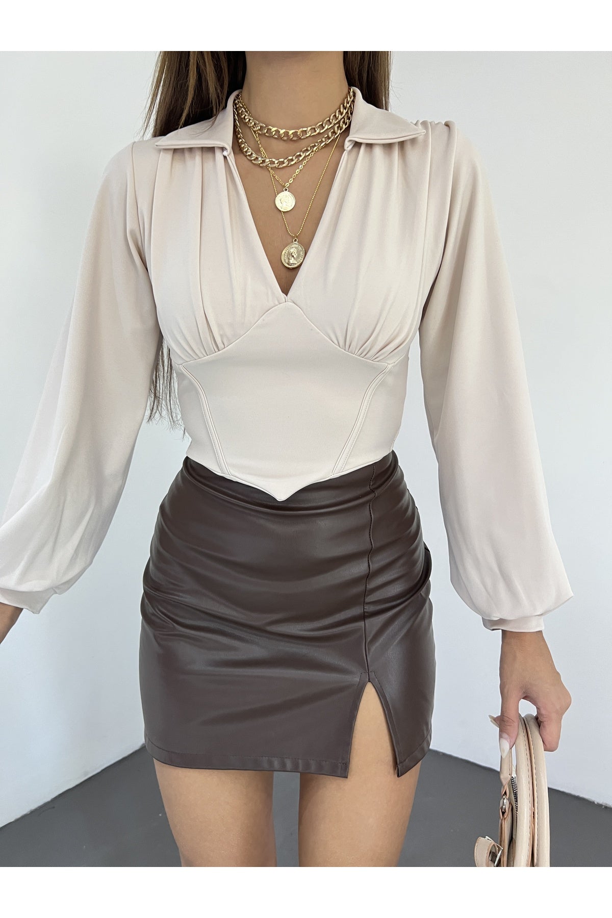 بلوزة Fav Style لون بيج