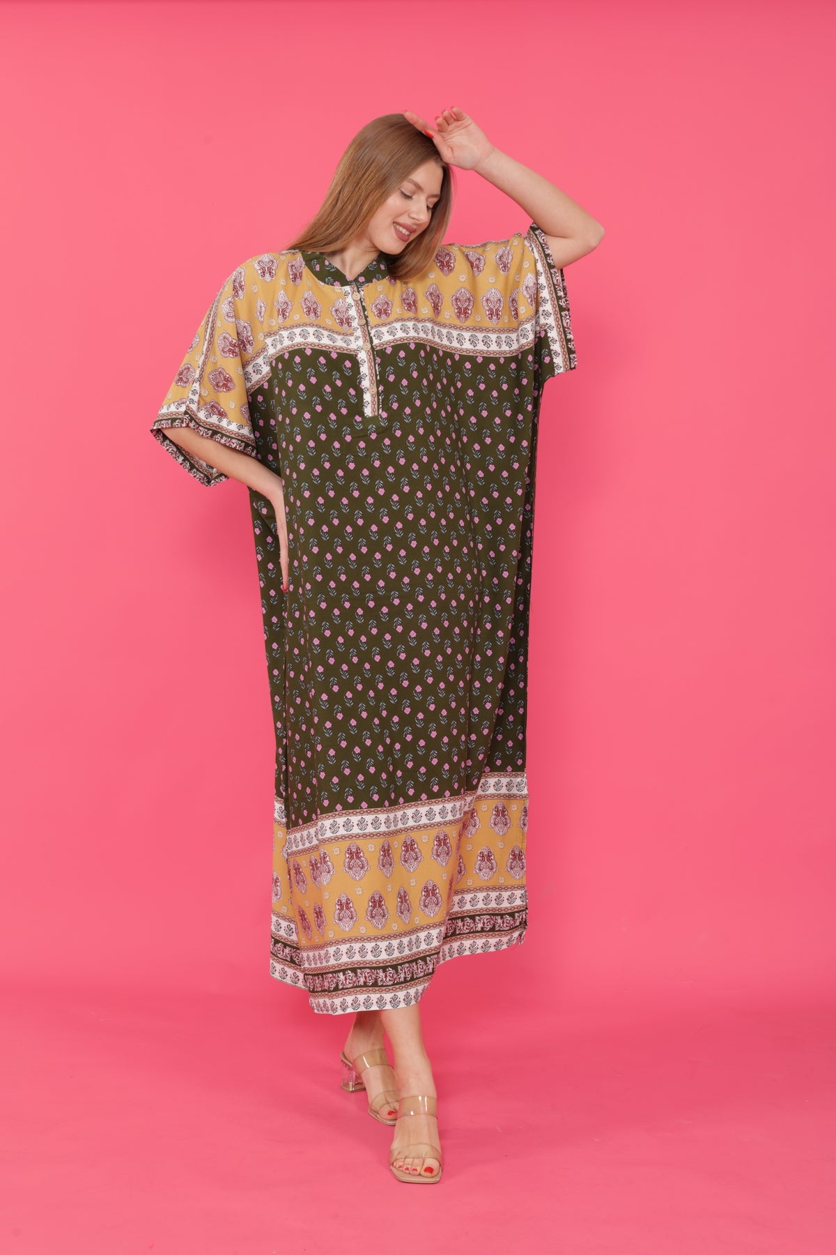 فستان mervemoda لون أخضر