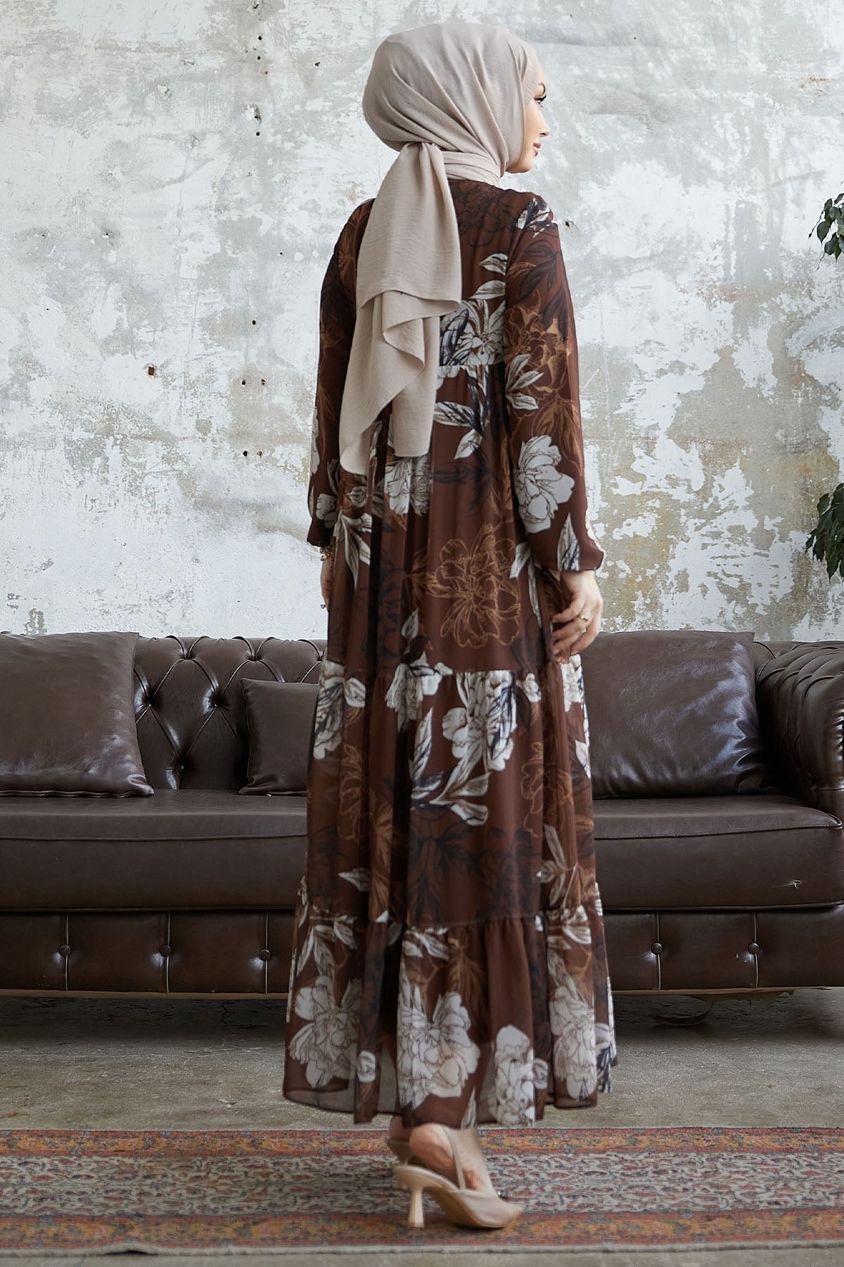فستان InStyle لون بني