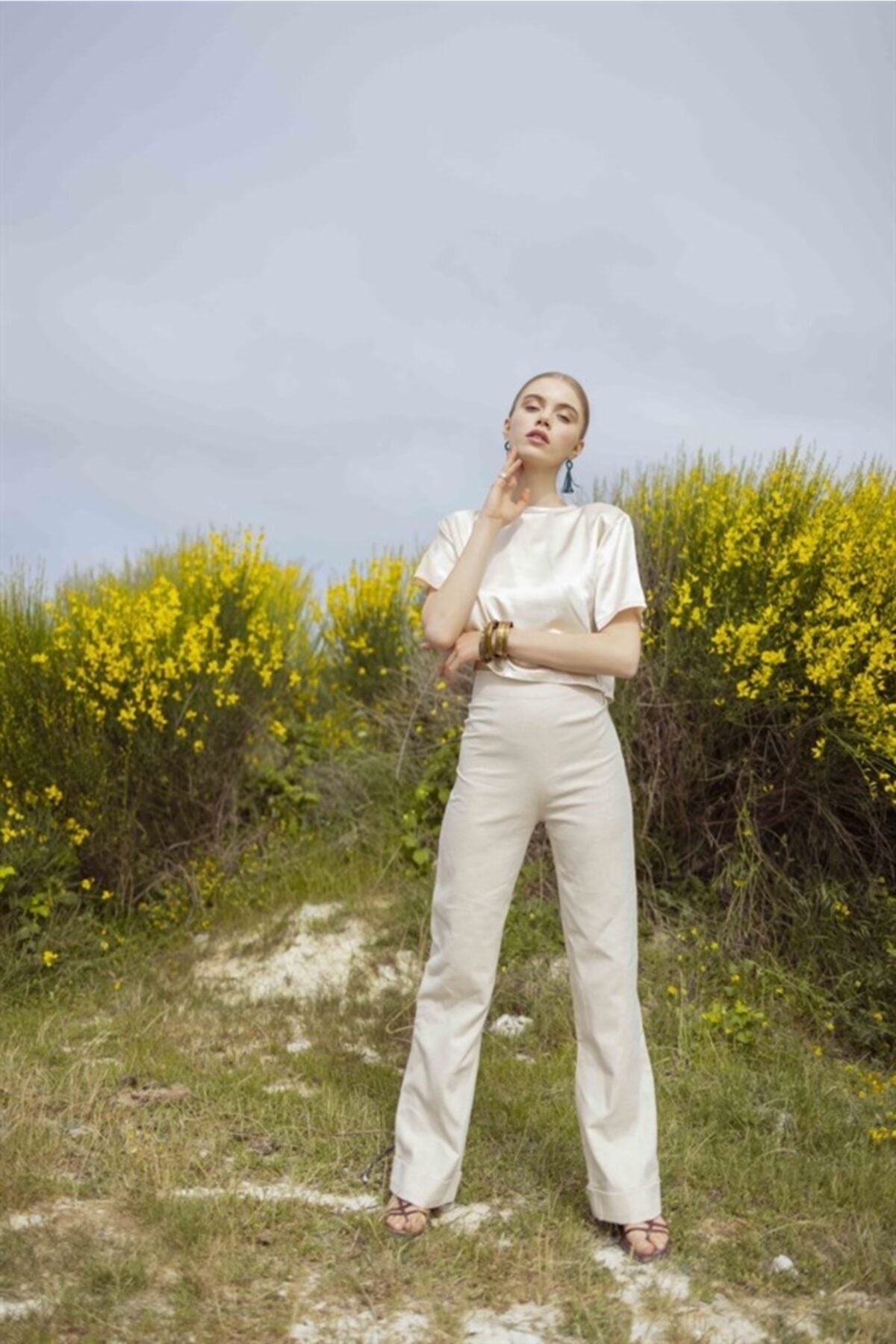 بنطال WANNA لون بيج فاتح