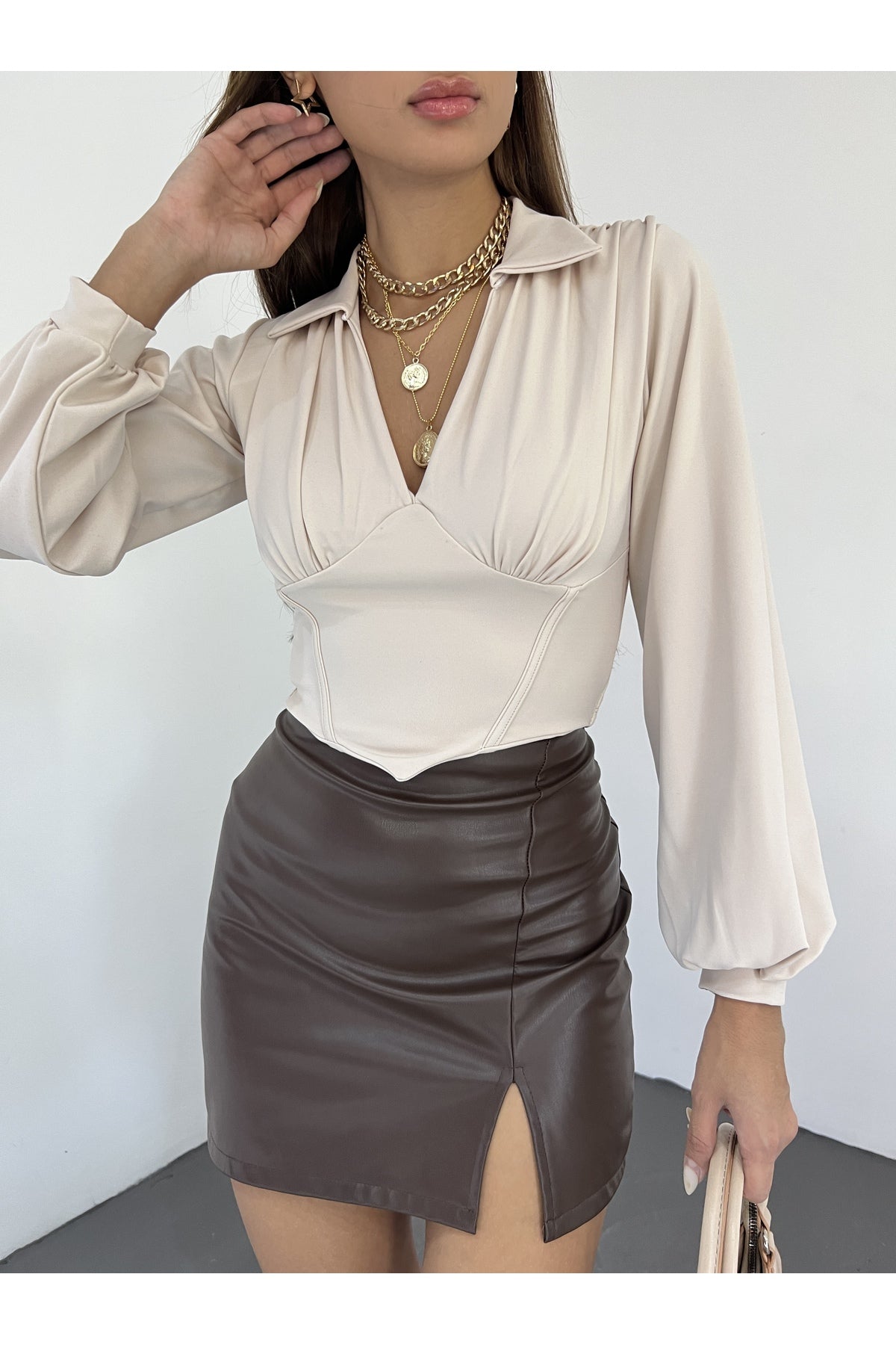 بلوزة Fav Style لون بيج