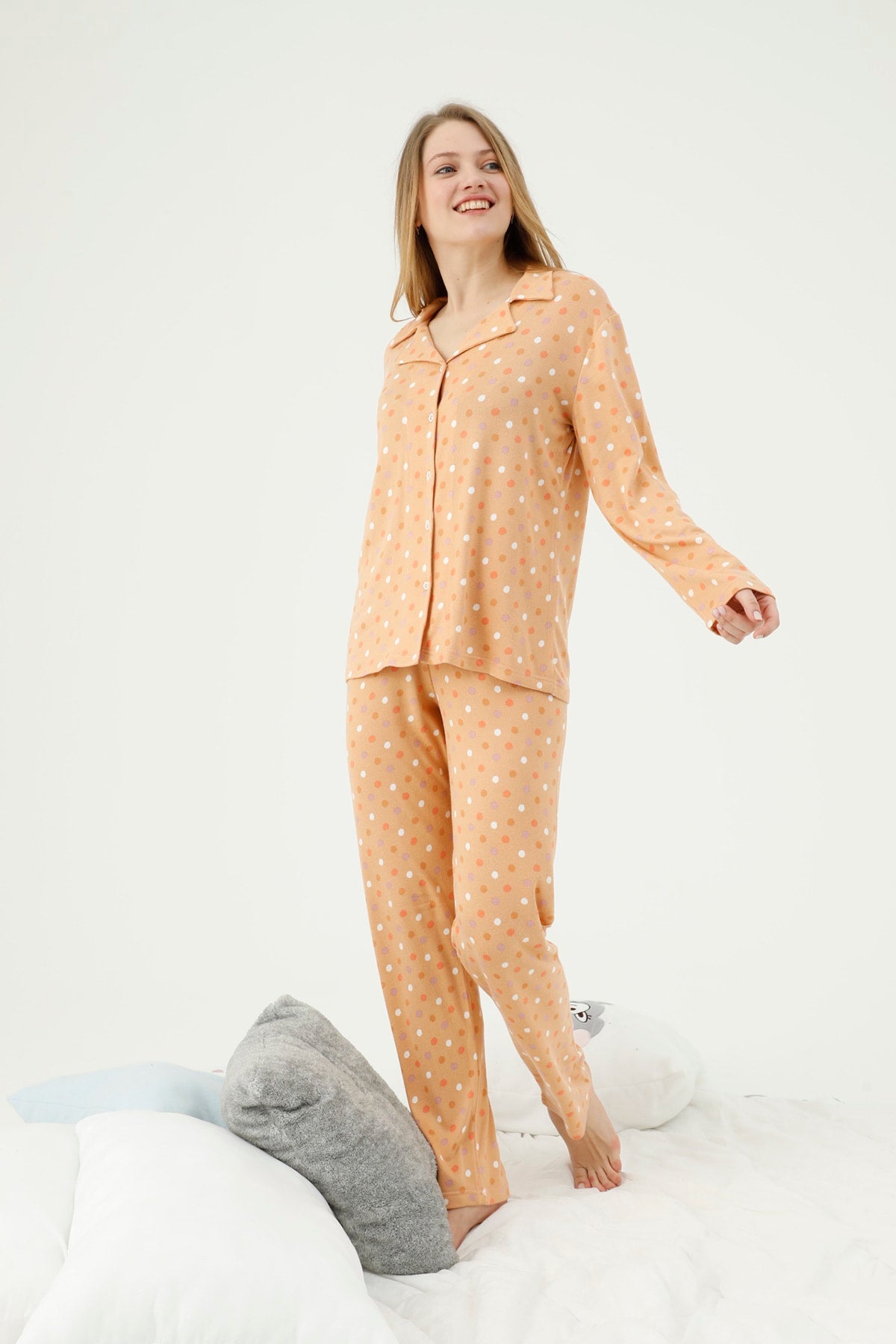 طقم بيجاما Siyah İnci لون غني بالألوان