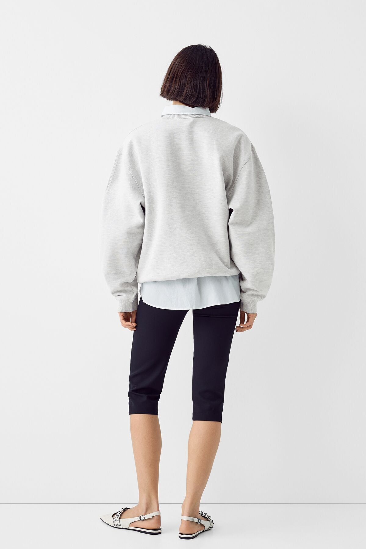 هودي Bershka لون رمادي