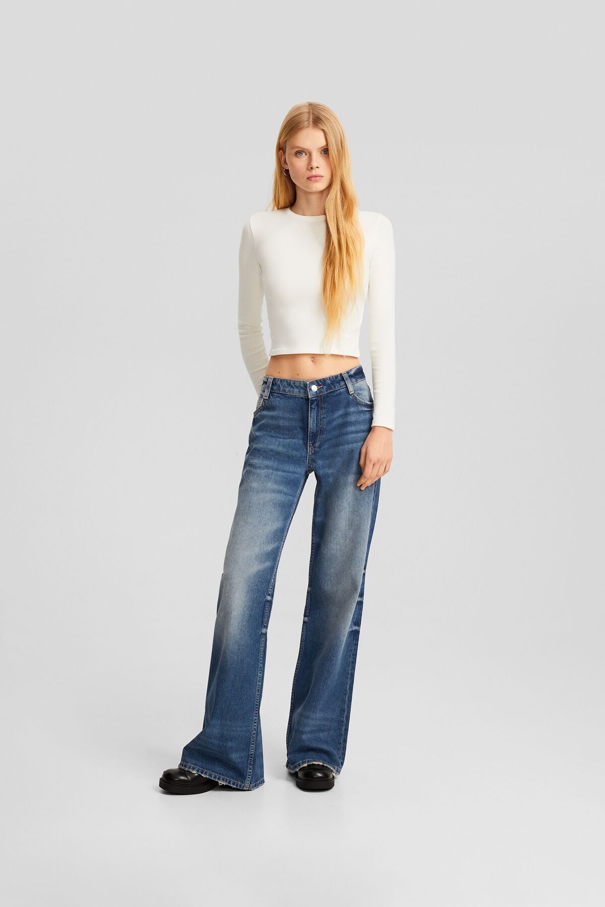 جينز Bershka لون أزرق