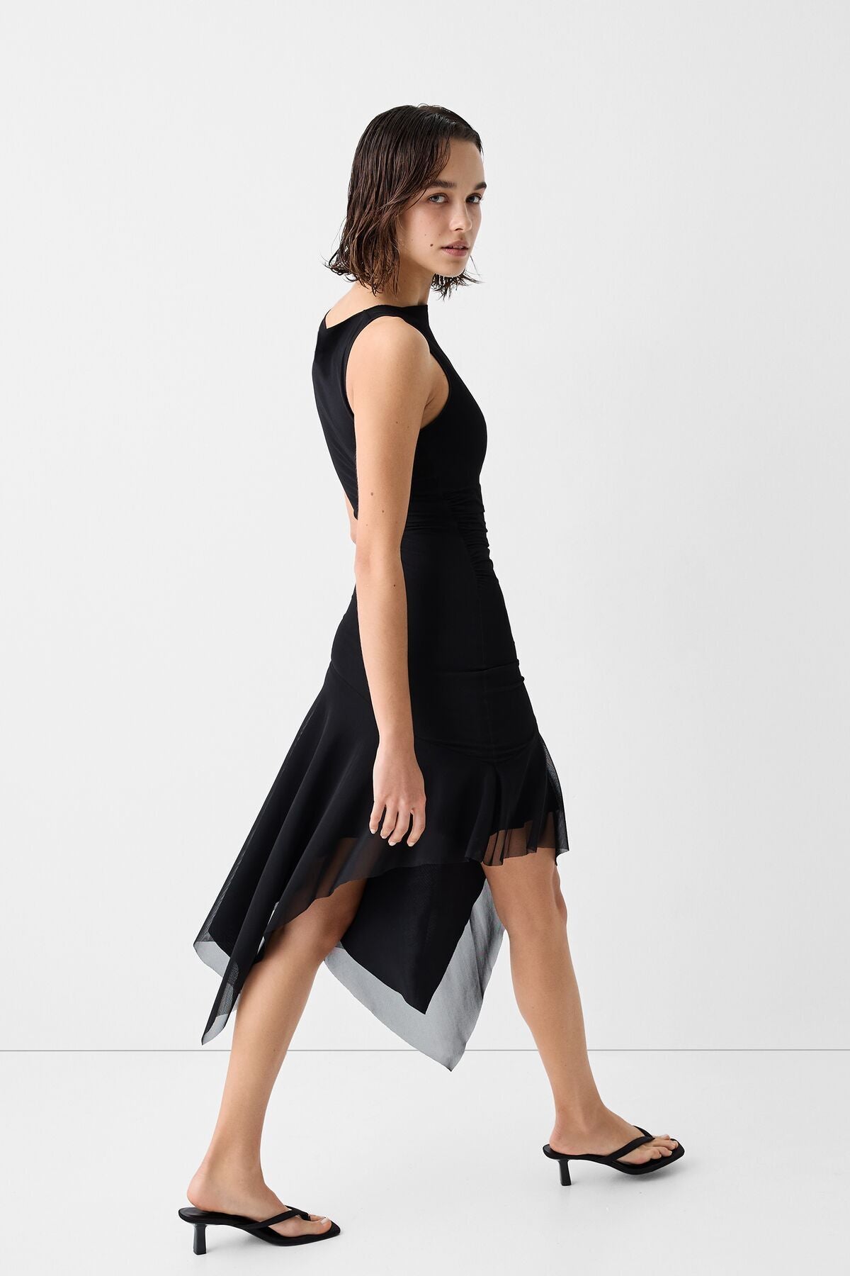 فستان Bershka لون أسود