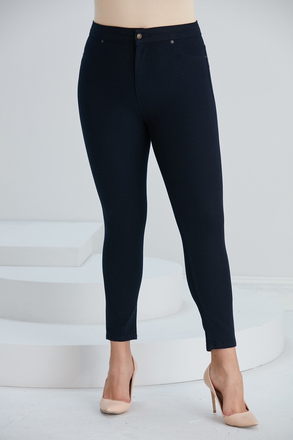 بنطال Rmg لون أزرق غامق