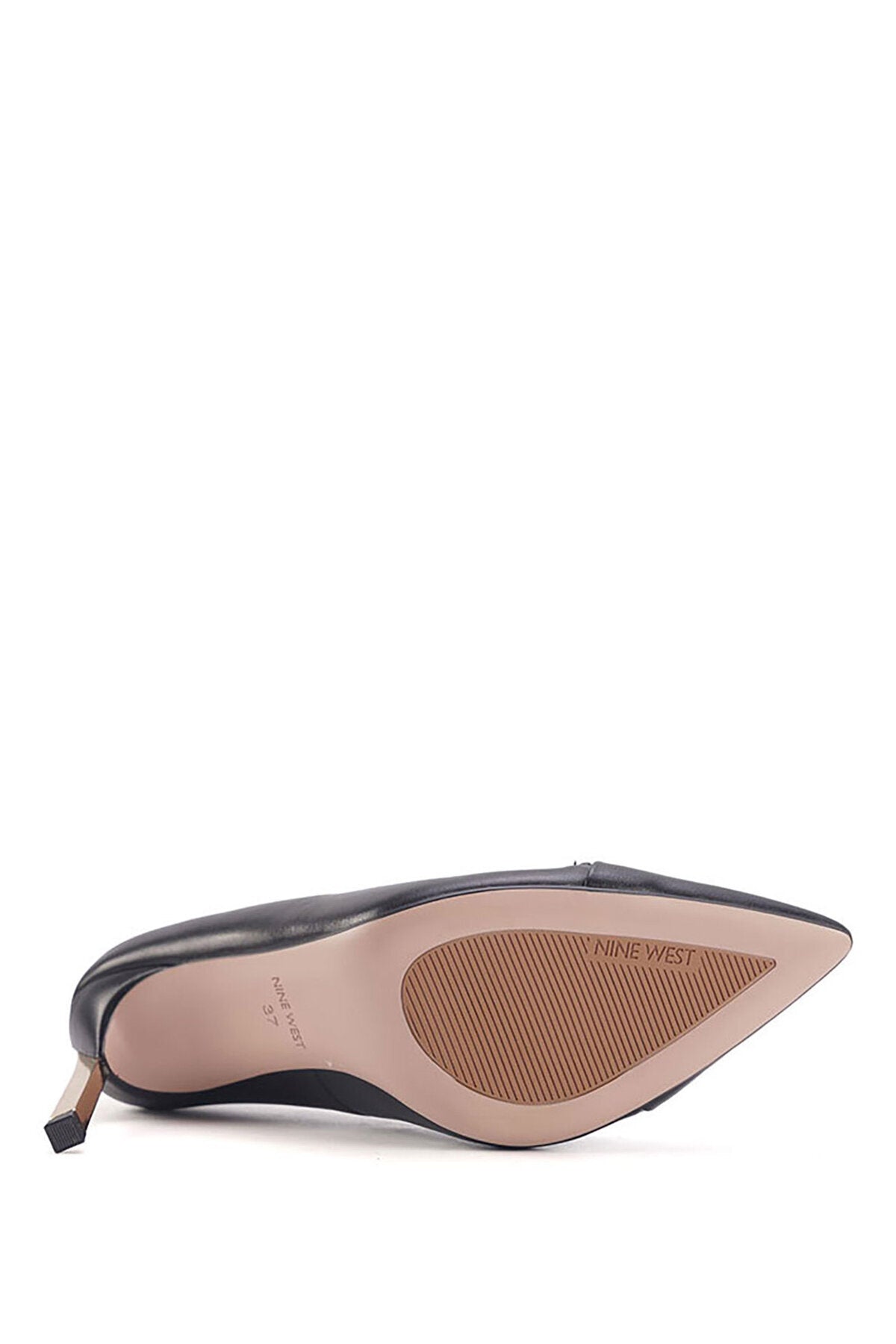حذاء كلاسيكي بكعب Nine West لون أسود
