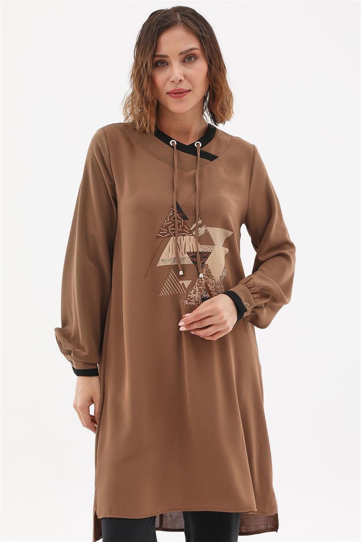تونيك Doque لون بني