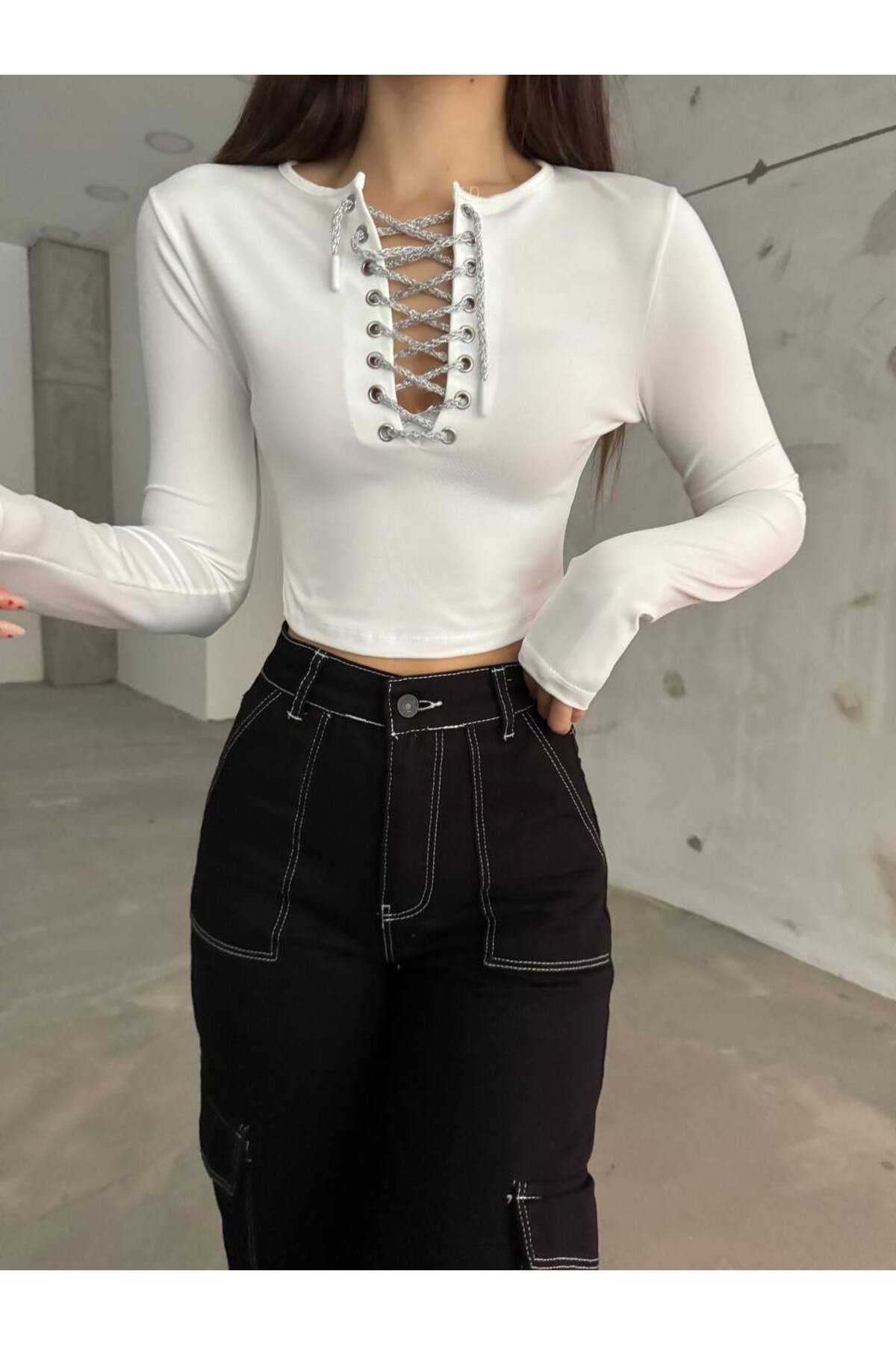 بلوزة Fav Style لون أبيض