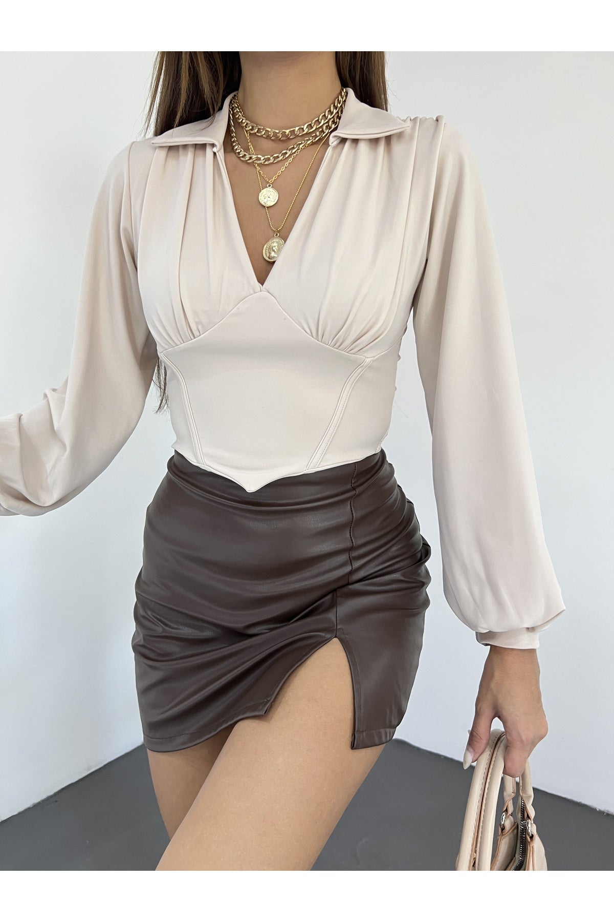 بلوزة Fav Style لون بيج