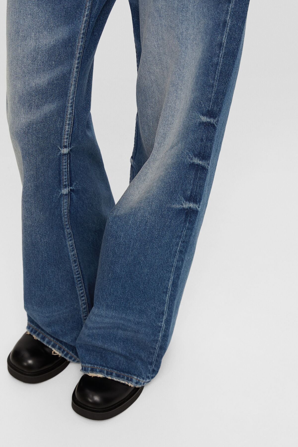 جينز Bershka لون أزرق