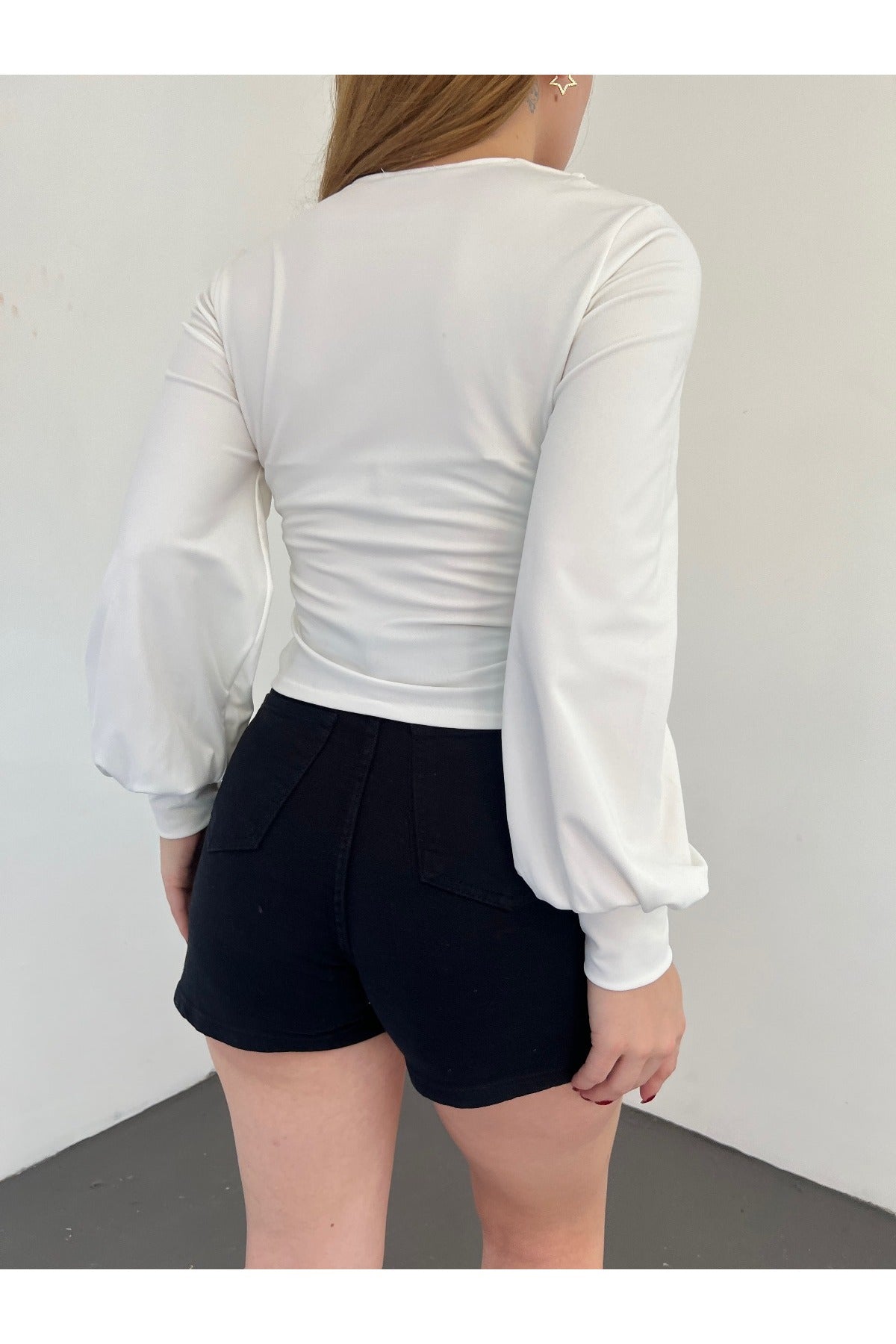 بلوزة Fav Style لون أبيض