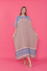 فستان mervemoda لون أزرق غامق