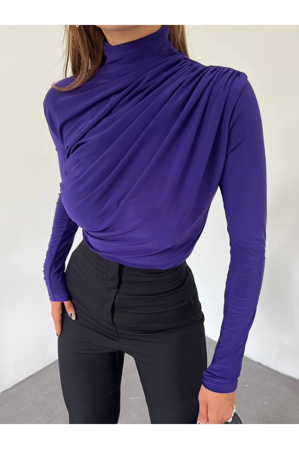 بلوزة Fav Style لون بنفسجي