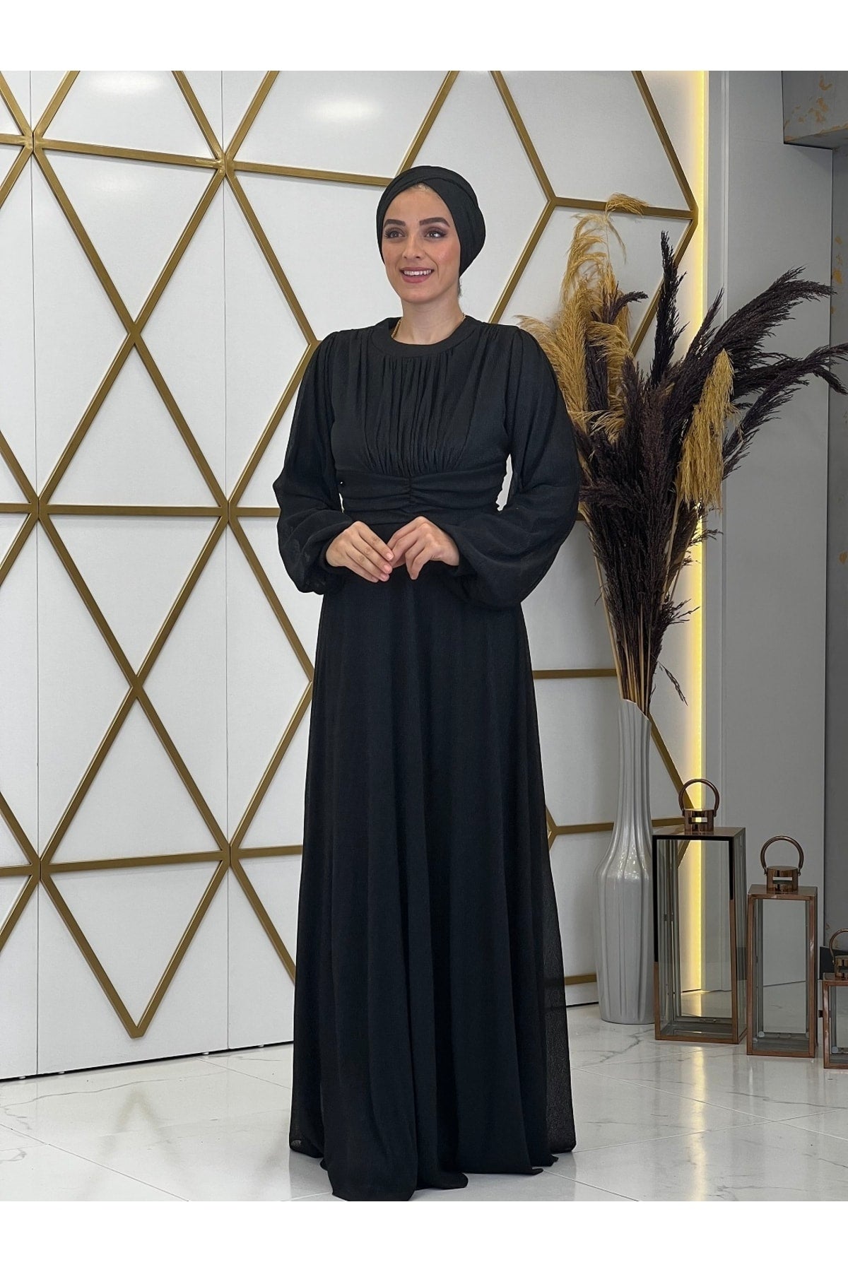 فستان سهرة Surikka لون أسود