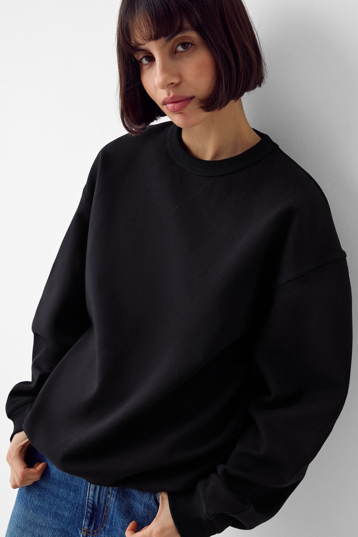 هودي Bershka لون أسود