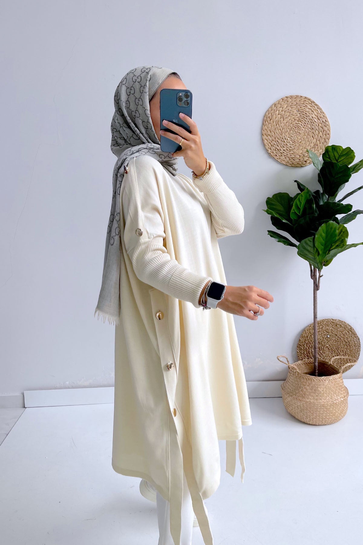 المعطف Ka Hijab لون بيج فاتح
