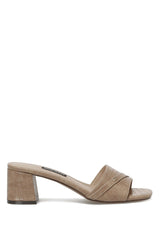 شبشب Nine West لون بيج