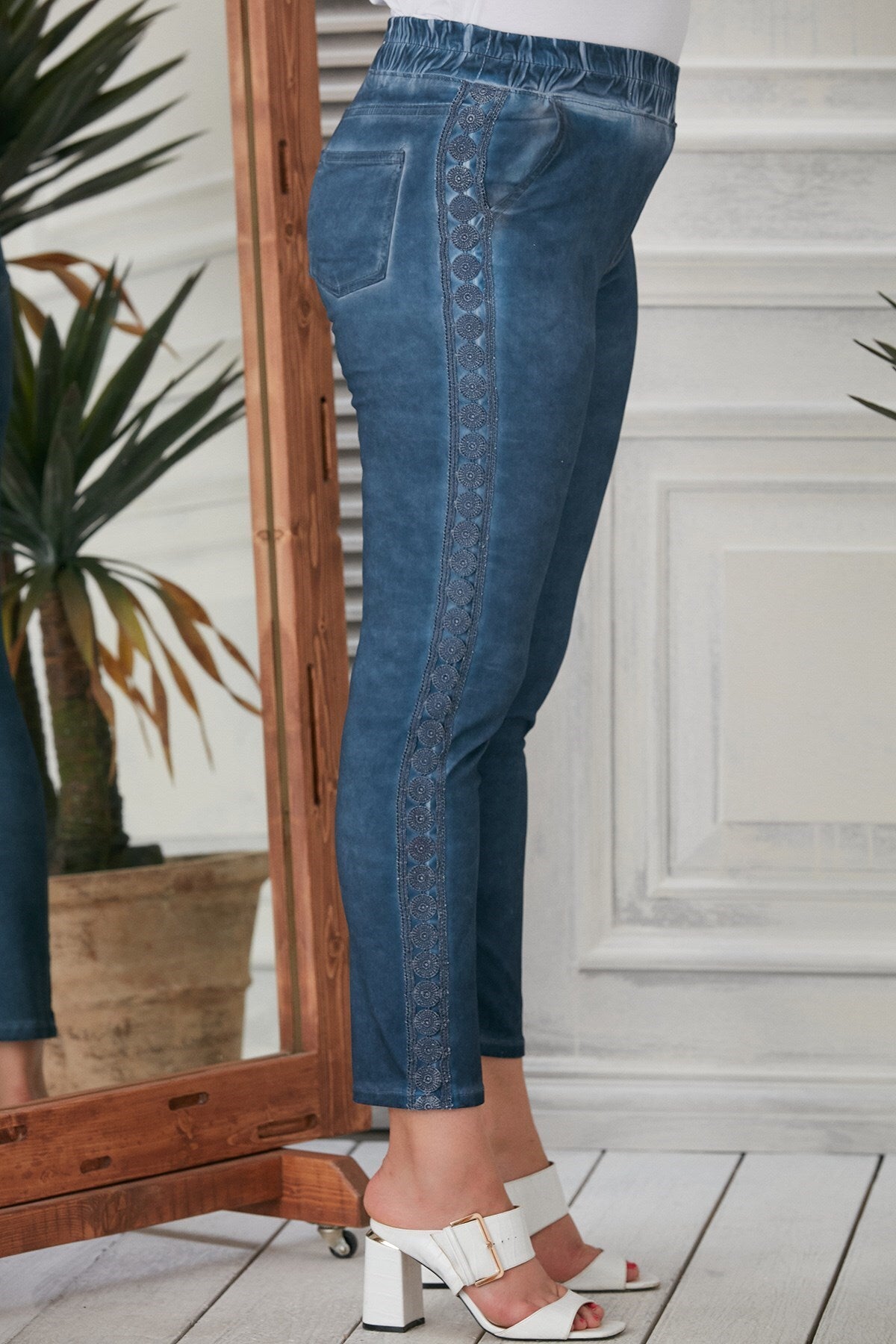 بنطال Rmg لون أزرق غامق