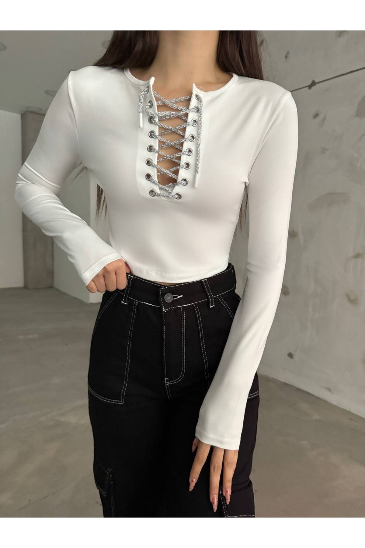 بلوزة Fav Style لون أبيض