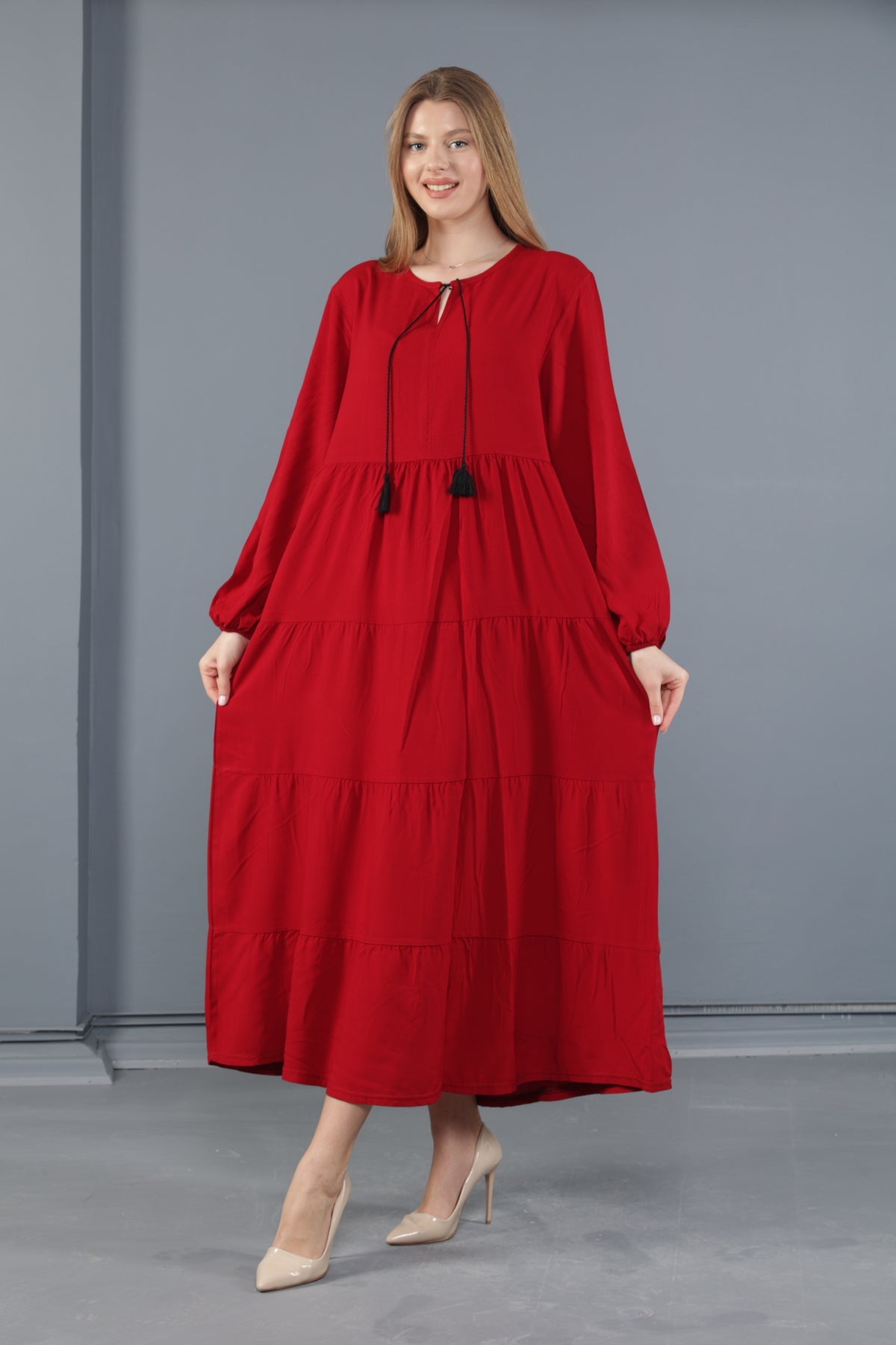 فستان mervemoda لون أحمر