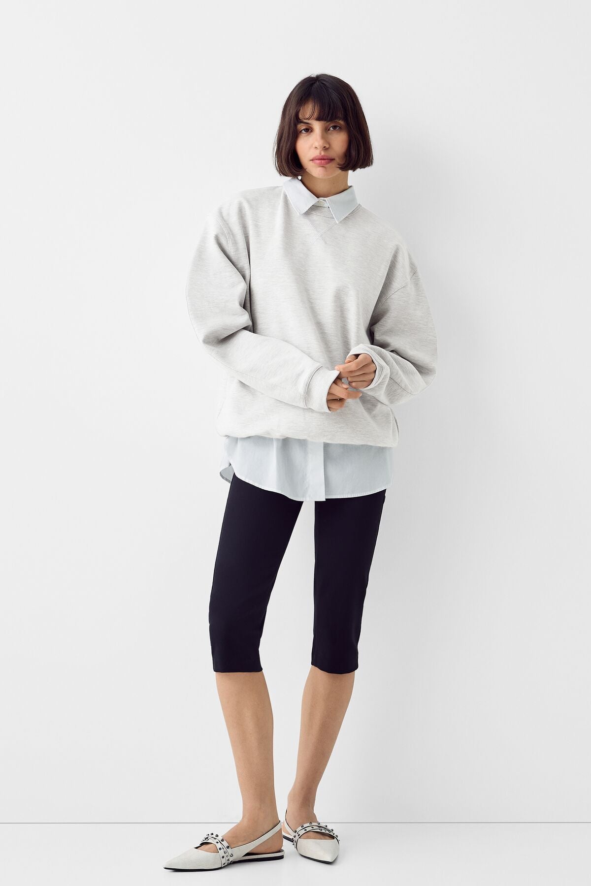 هودي Bershka لون رمادي