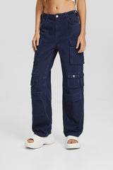 بنطال Bershka لون أزرق