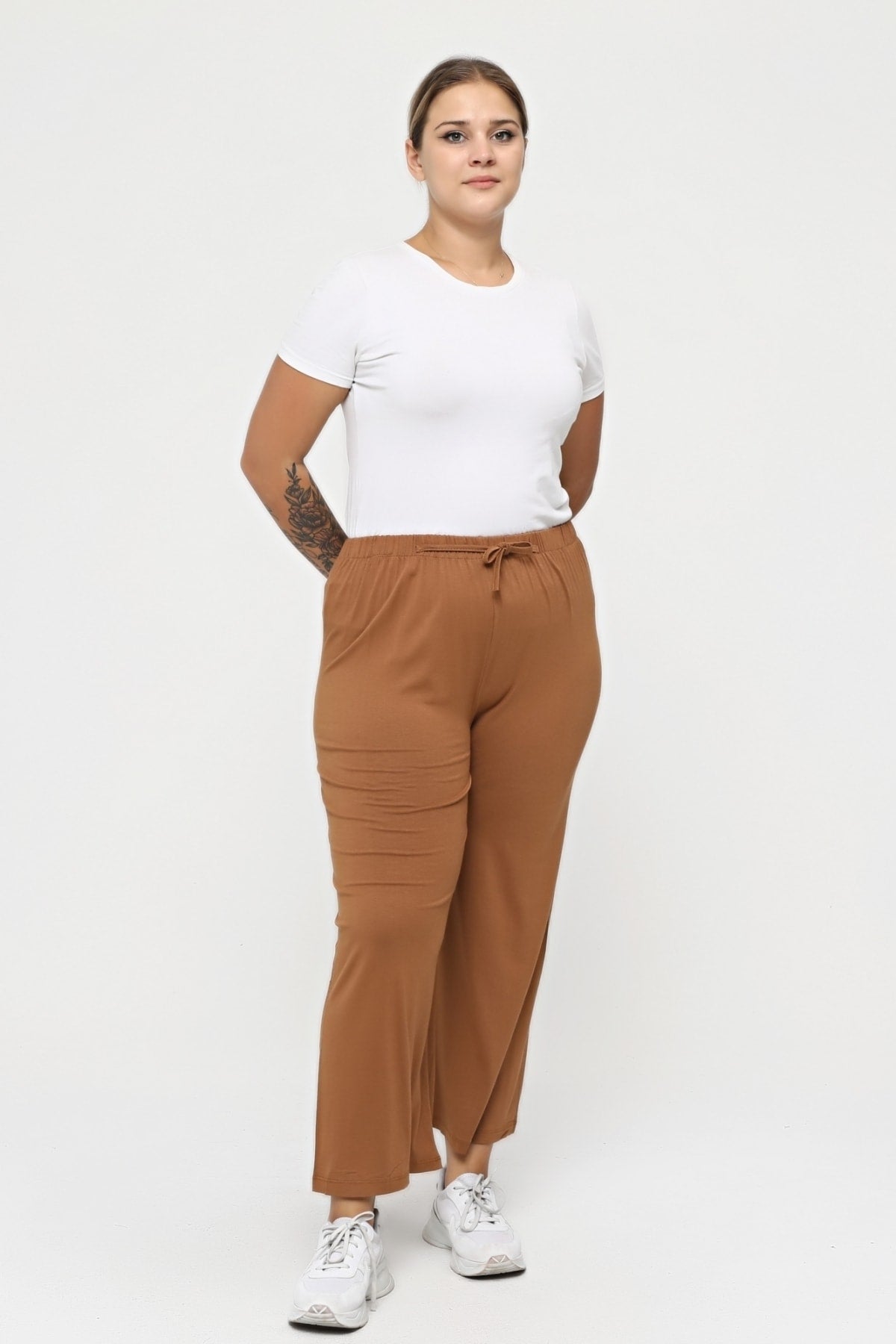 بنطال tarzımsüper لون بني