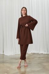 طقم Birgül Bektaş لون بني